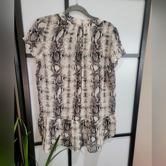 Everliegh Snake Print Sheer Blouse Size M - Picture 4 of 4